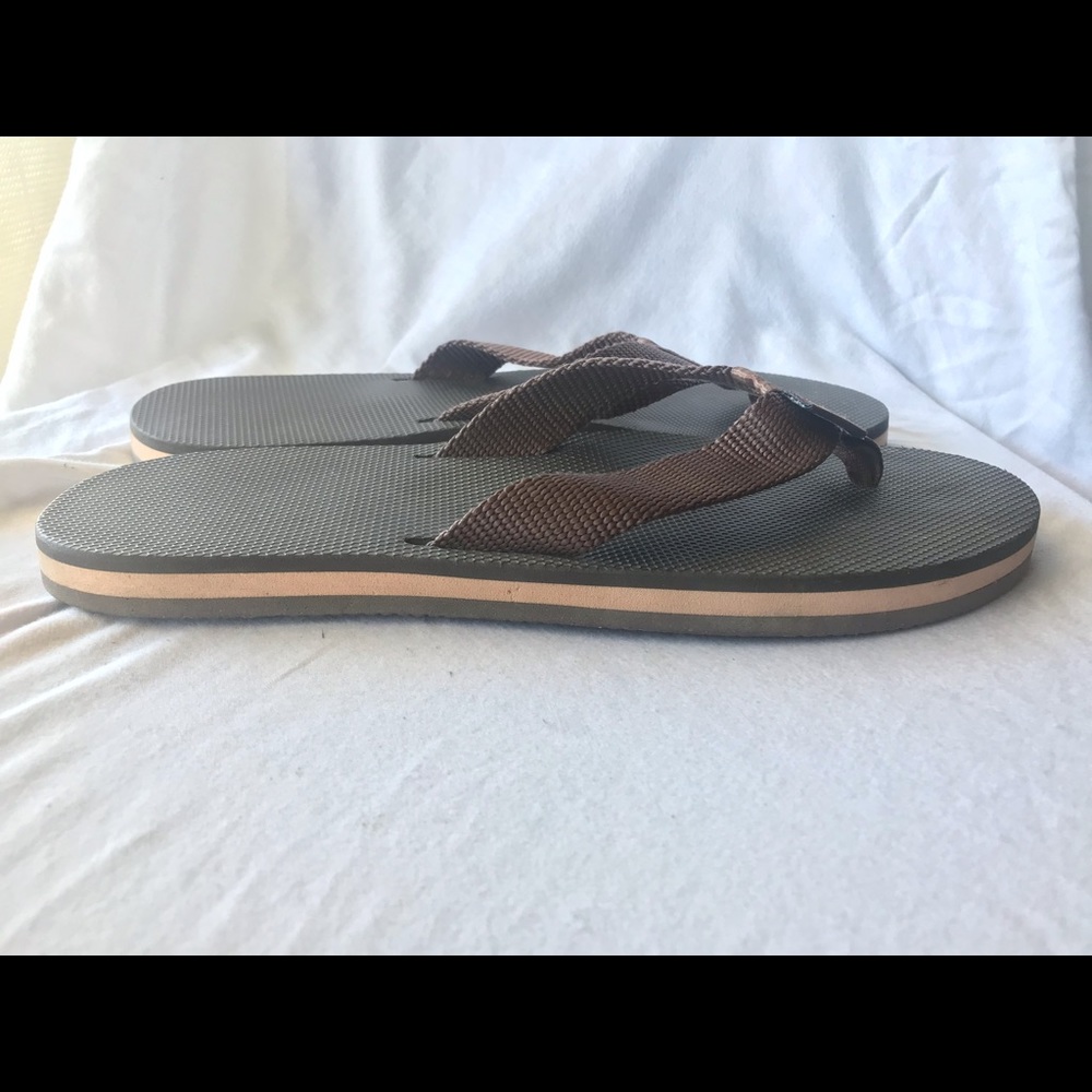 Men’s rainbow sandal flip flops size L